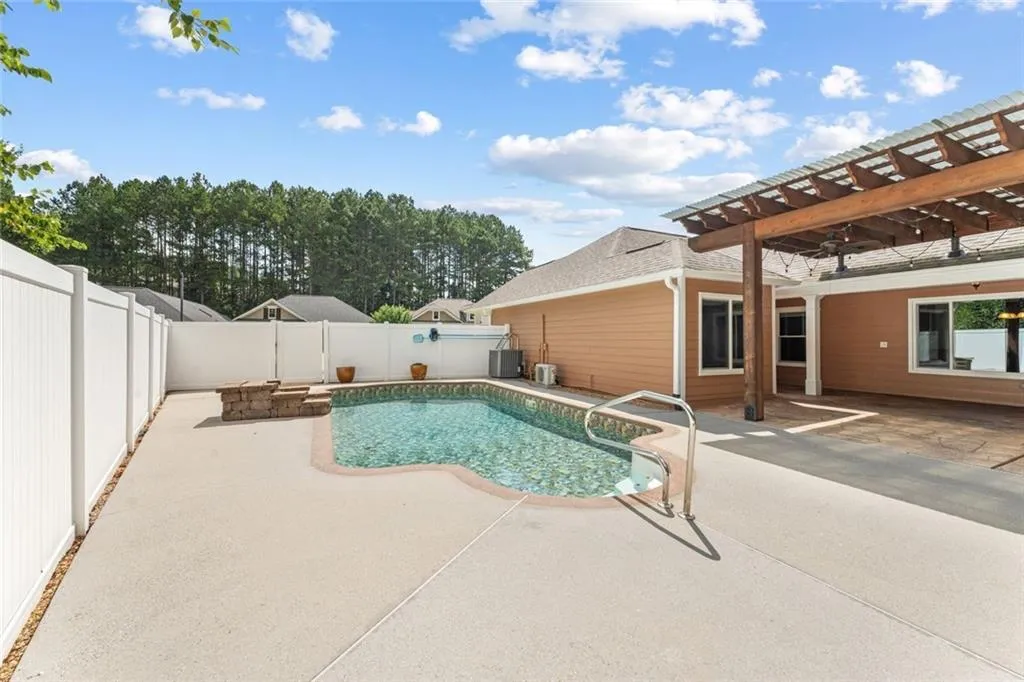 Dallas, Georgia 30132, United States, 3 Bedrooms Bedrooms, ,3 BathroomsBathrooms,Residential,Active,174413