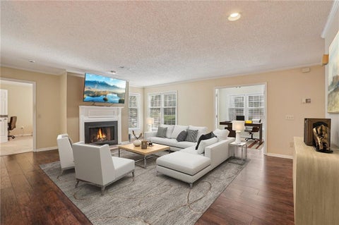 Condo For Sale - 208 Bainbridge Drive<br/> Fulton County, Atlanta, GA 30327