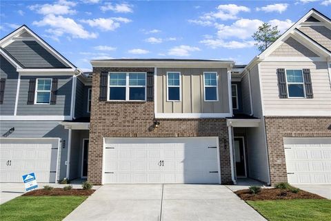 Townhouse For Sale - 298 Switcher Court<br/> Union City, GA 30291