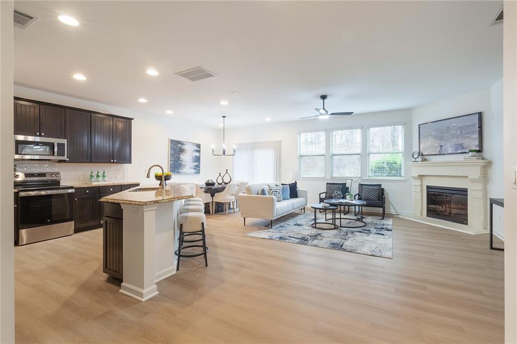 1571 Trailview Way NE