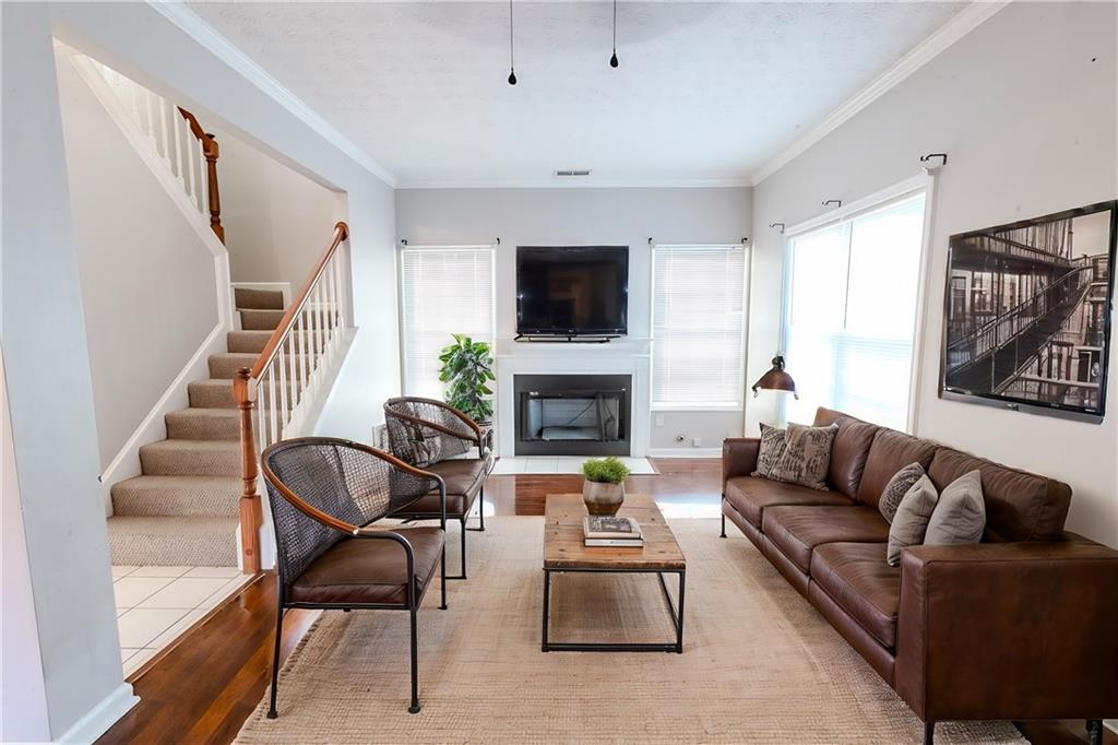 335 Wilma Court SW