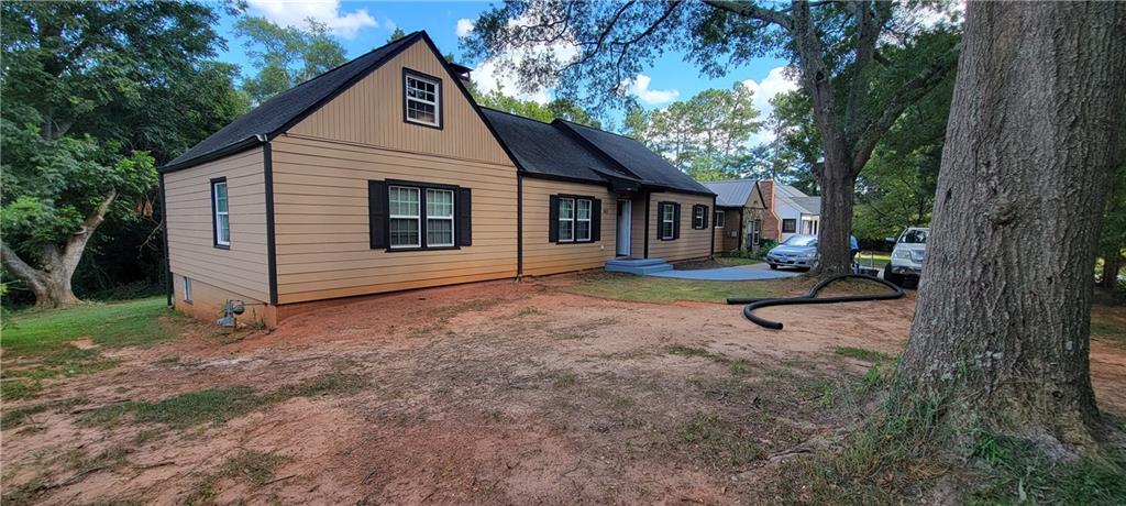 1512 S Hairston Road