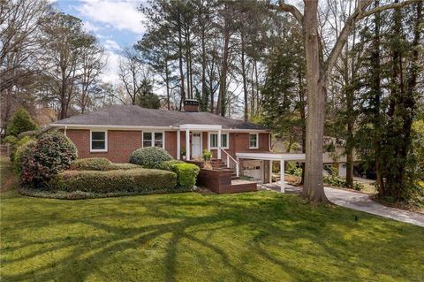 Photo of 635 Willivee Drive, Decatur, GA 30033 (MLS # 7732930)