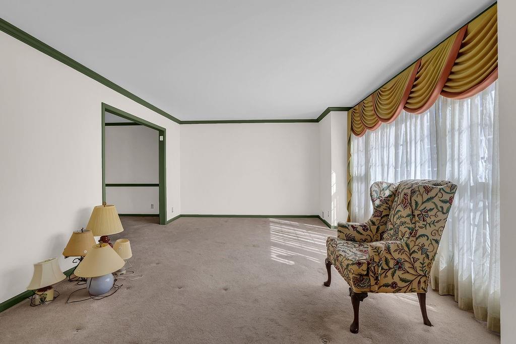 232 Lamplighter Lane SE