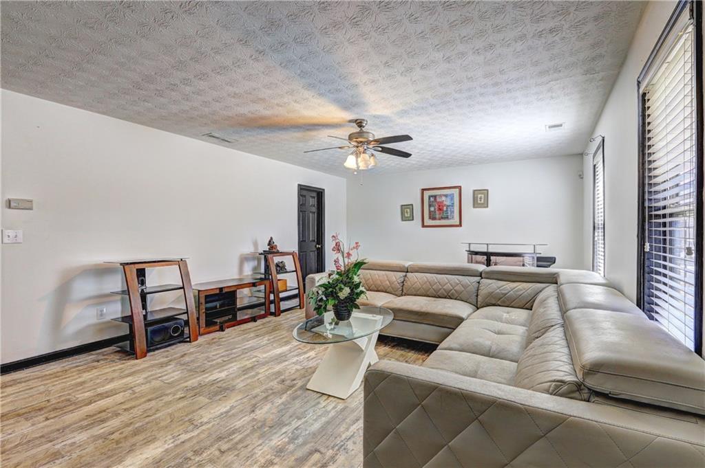375 Tambec Trace, Lilburn, Georgia image 30