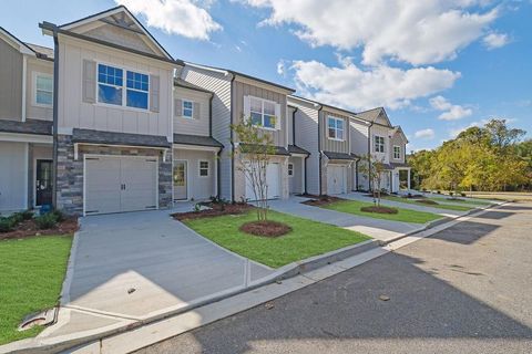 Townhouse For Sale - 306 Heron Street #16<br/> Ball Ground, GA 30107