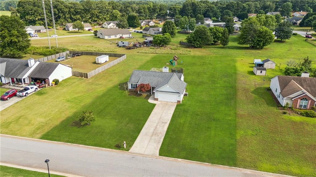 1671 Bismarck Circle, Winder, Georgia image 4