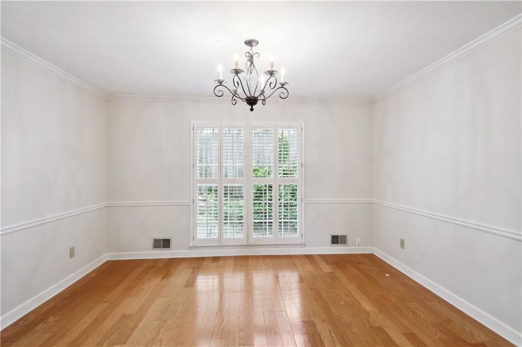 2611 Leeshire Court