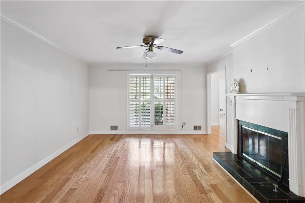 2611 Leeshire Court