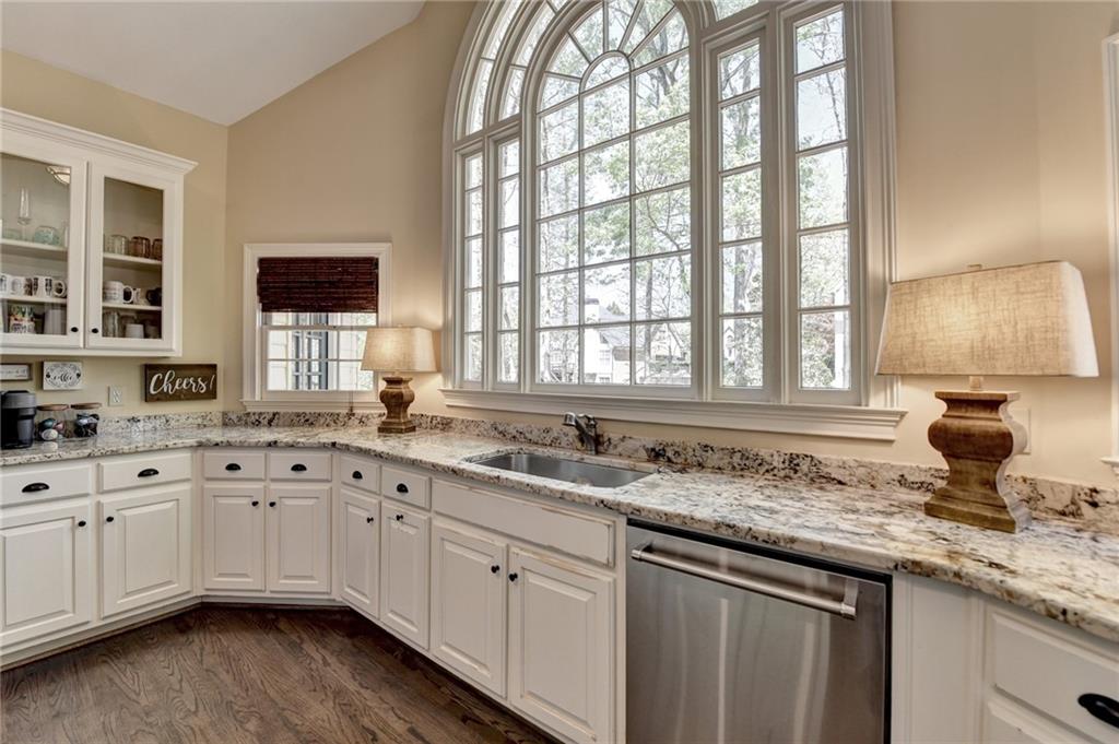865 Mount Katahdin Trail, Johns Creek, Georgia image 16