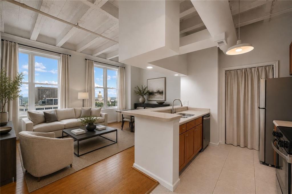 32 Peachtree Street NW 1306