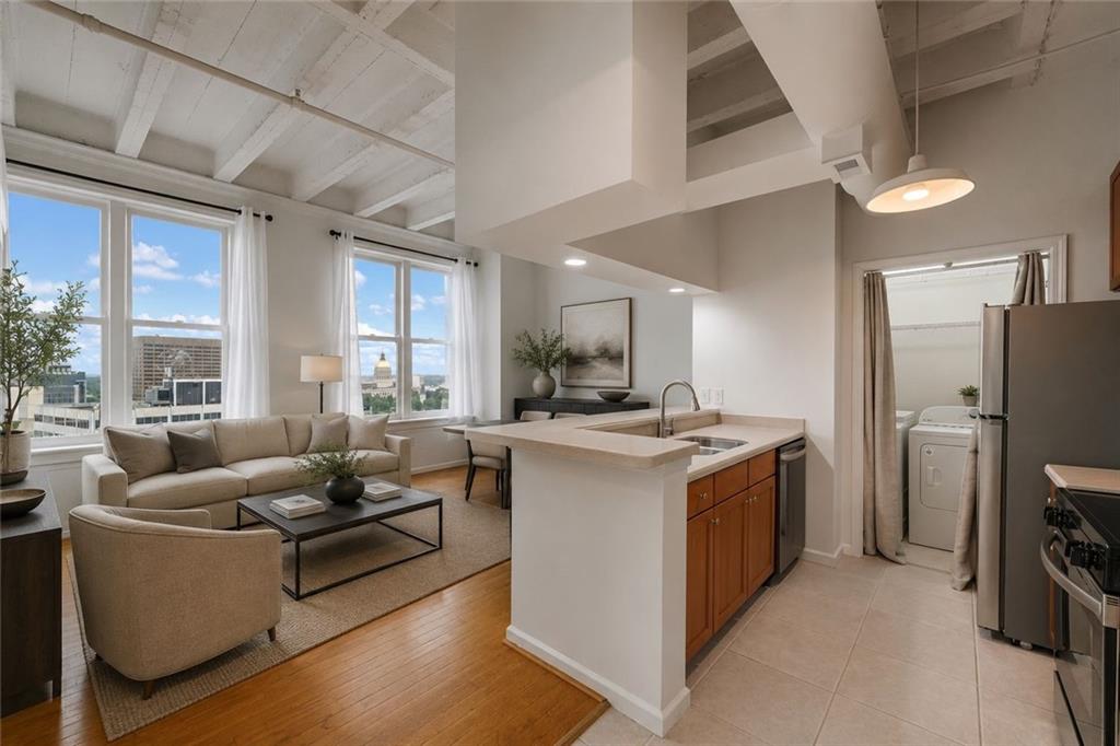 32 Peachtree Street NW 1306
