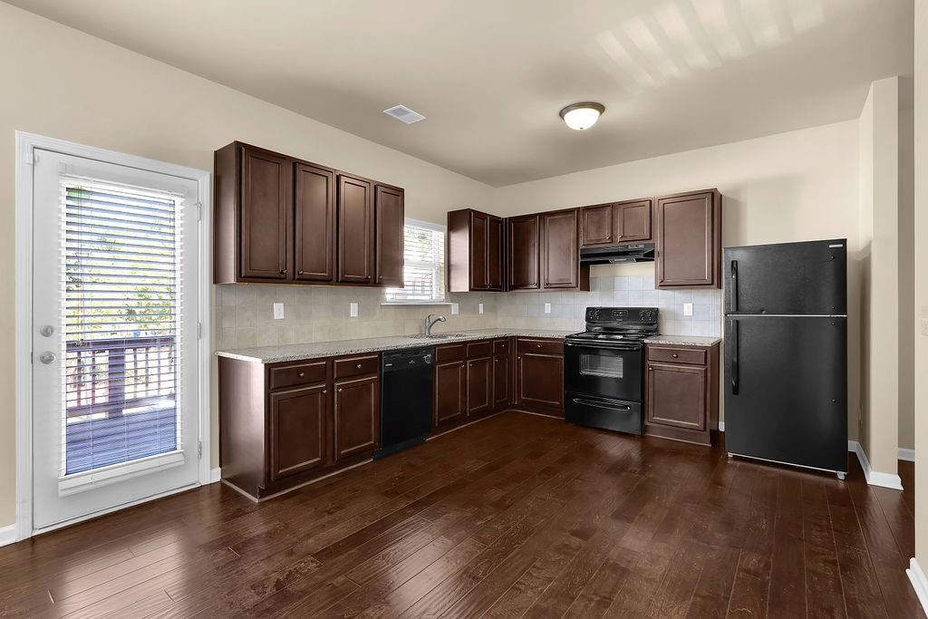 Blue Springs Commond TH - Residential