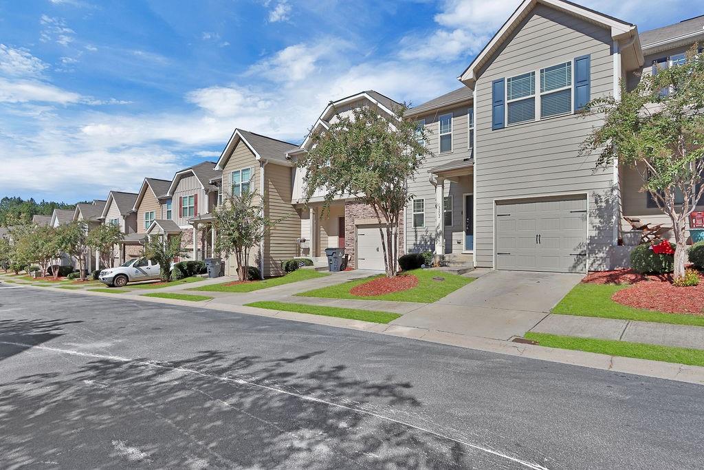 Blue Springs Commond TH - Residential