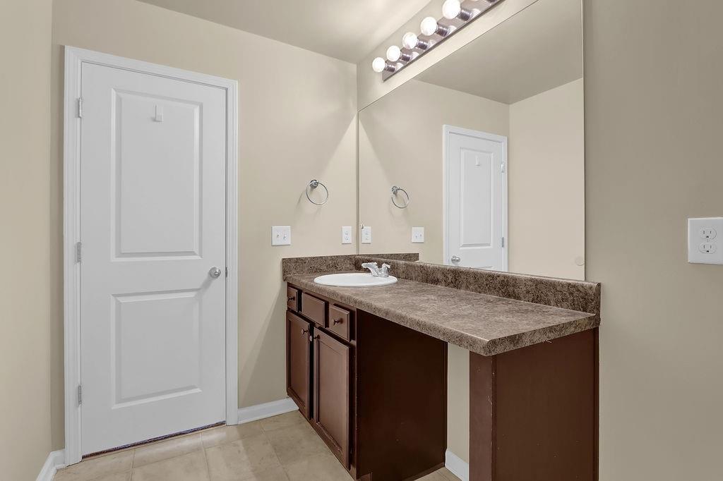 Blue Springs Commond TH - Residential