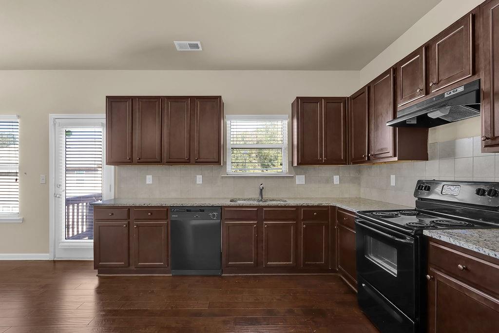 Blue Springs Commond TH - Residential