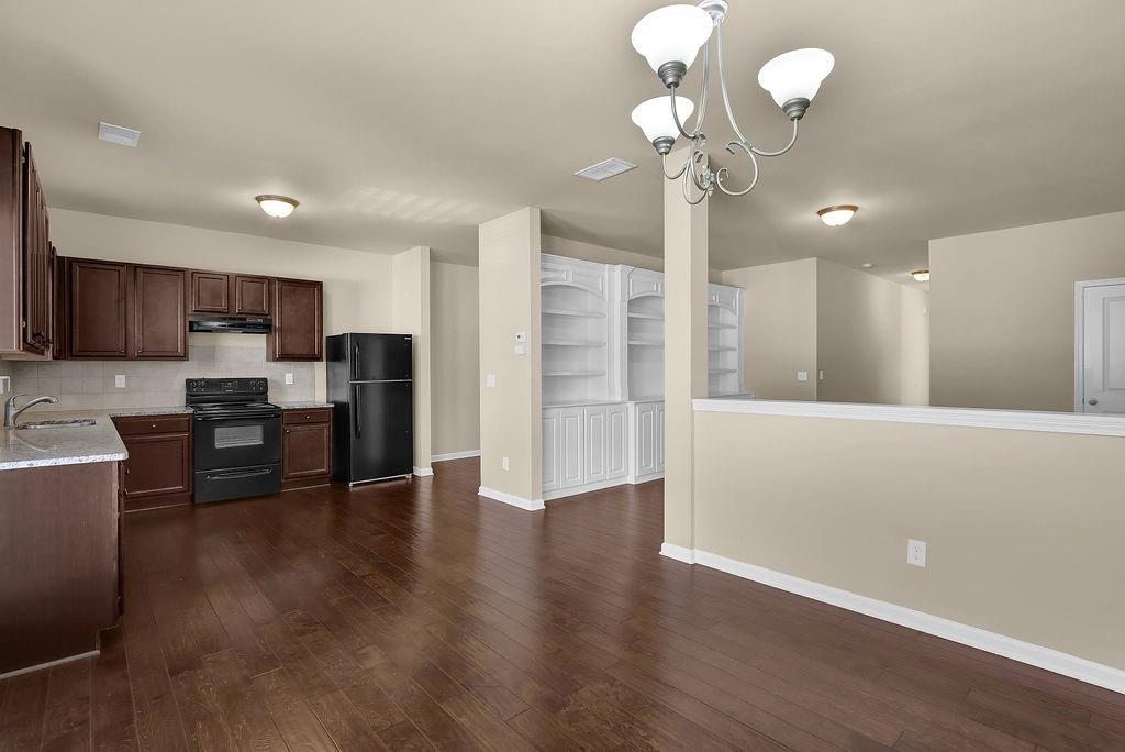 Blue Springs Commond TH - Residential