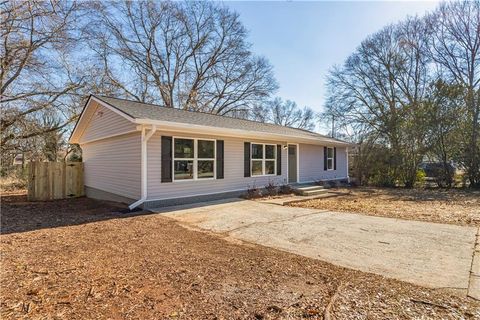 A home in Newnan