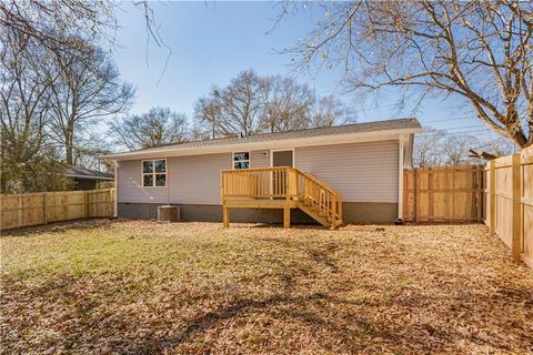 A home in Newnan