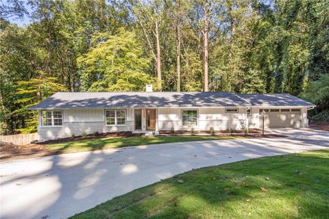 Homes For Sale - 4955 Powers Ferry Road<br/> Atlanta, GA 30327