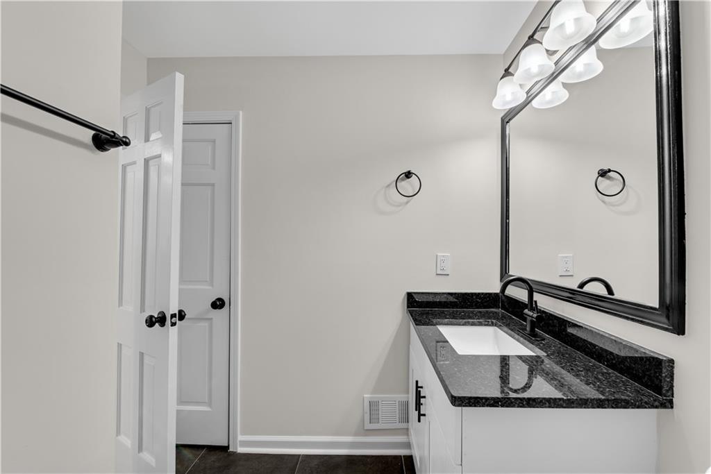 3251 Stoney Acres Drive, Kennesaw, Georgia image 32