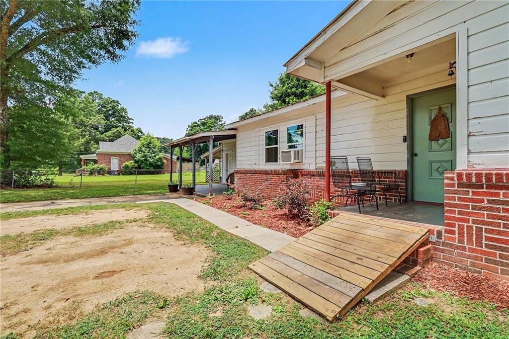 381 River Bend Road SW
