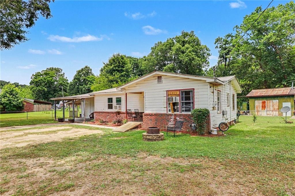 381 River Bend Road SW