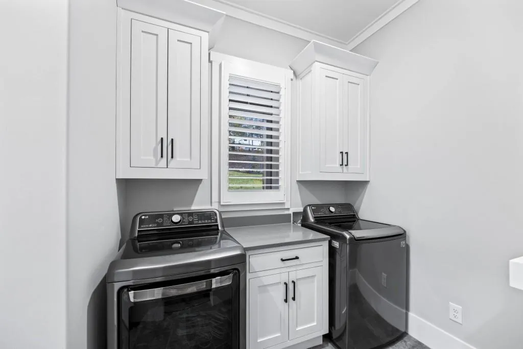 Toccoa, Georgia 30577, United States, 6 Bedrooms Bedrooms, ,5 BathroomsBathrooms,Residential,Pending,68698