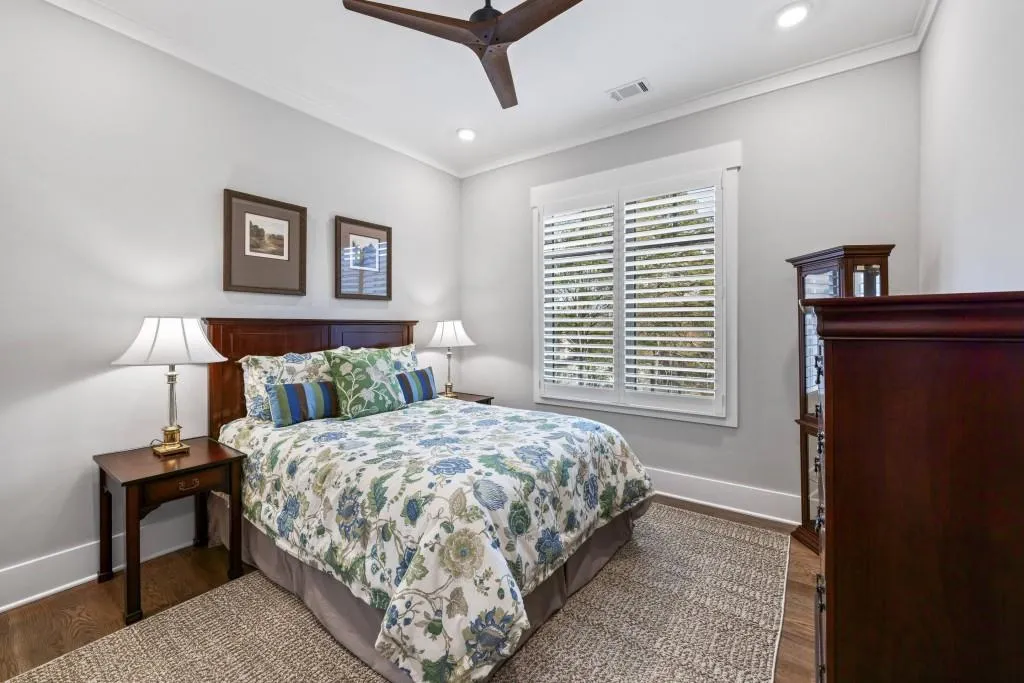 Toccoa, Georgia 30577, United States, 6 Bedrooms Bedrooms, ,5 BathroomsBathrooms,Residential,Pending,68698