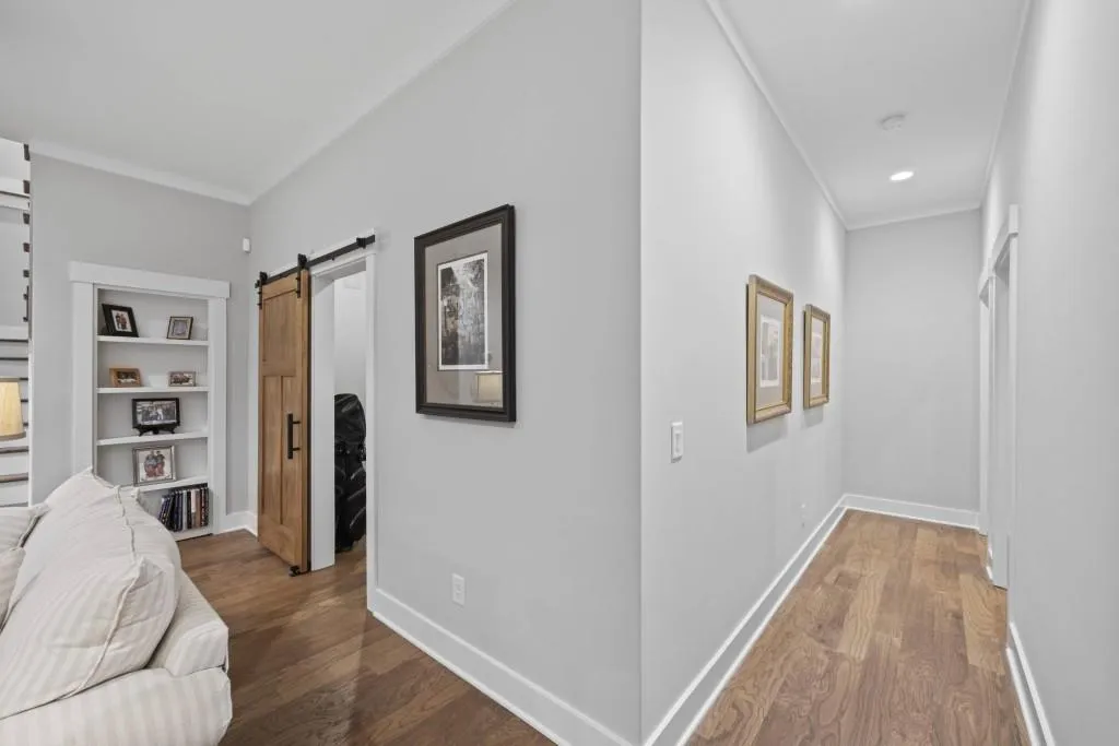 Toccoa, Georgia 30577, United States, 6 Bedrooms Bedrooms, ,5 BathroomsBathrooms,Residential,Pending,68698