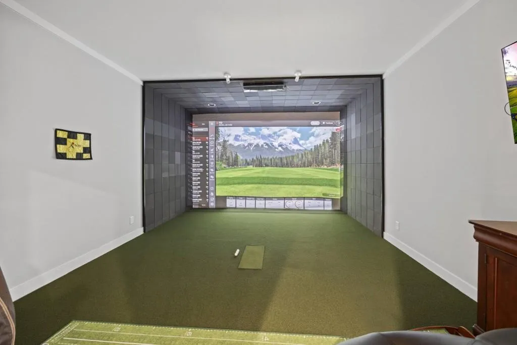 Toccoa, Georgia 30577, United States, 6 Bedrooms Bedrooms, ,5 BathroomsBathrooms,Residential,Pending,68698