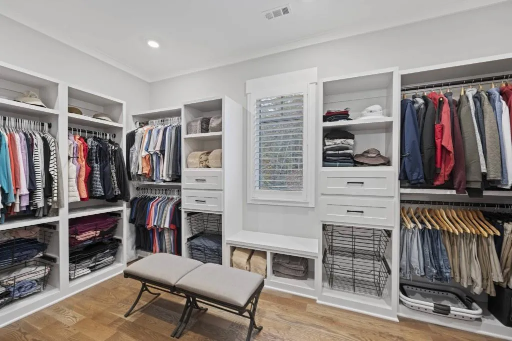 Toccoa, Georgia 30577, United States, 6 Bedrooms Bedrooms, ,5 BathroomsBathrooms,Residential,Pending,68698