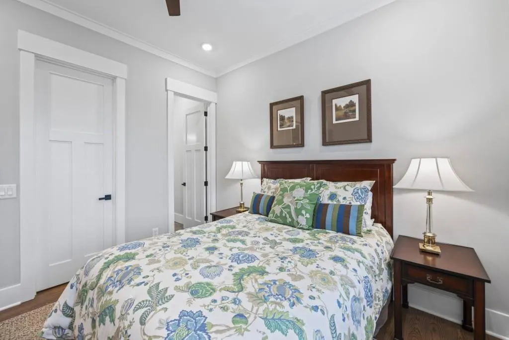 Toccoa, Georgia 30577, United States, 6 Bedrooms Bedrooms, ,5 BathroomsBathrooms,Residential,Pending,68698