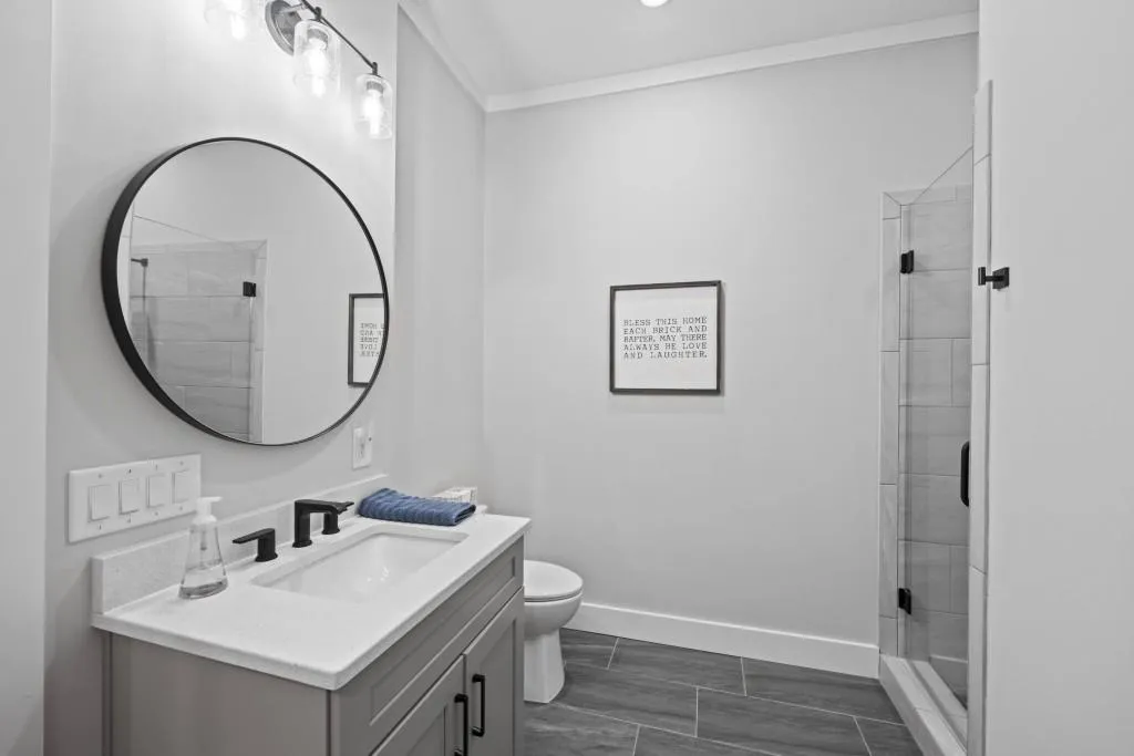 Toccoa, Georgia 30577, United States, 6 Bedrooms Bedrooms, ,5 BathroomsBathrooms,Residential,Pending,68698