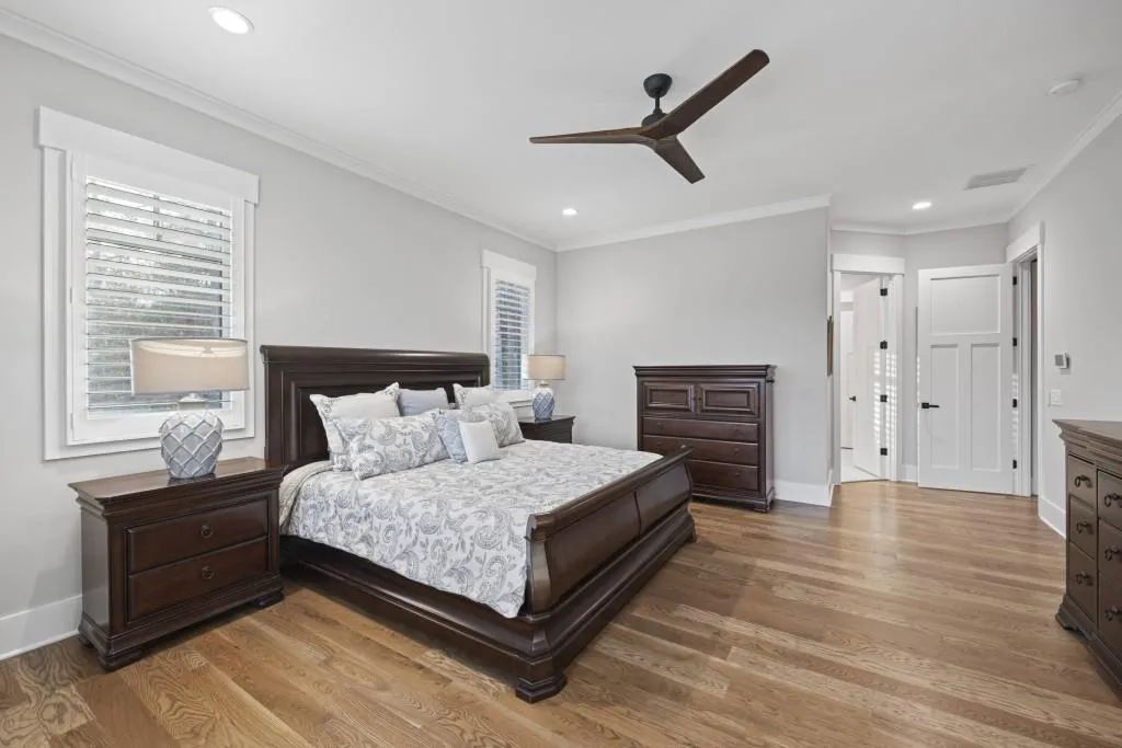 Toccoa, Georgia 30577, United States, 6 Bedrooms Bedrooms, ,5 BathroomsBathrooms,Residential,Pending,68698