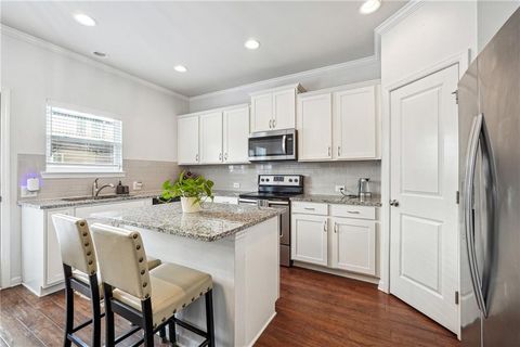 1732 Liberty Parkway NW Atlanta GA 30318