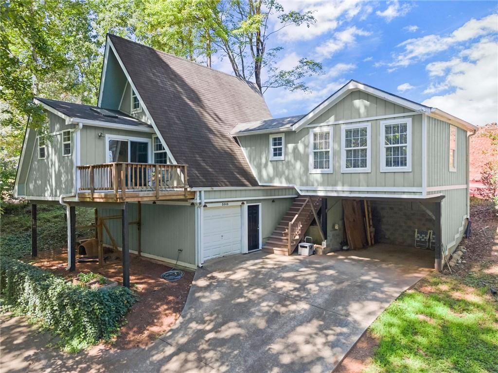 Discover the best of both worlds with this charming 2-bedroom, 2.5-bath home located in a desirable Lake Lanier community. Whether you’re searching for the ideal vacation escape or a comfortable year-round residence, this property offers the perfect balance of privacy and convenience.
Bring your boat and take advantage of the community boat ramp, giving you instant access to all that Lake Lanier has to offer. Start your mornings with coffee on the deck just off the kitchen, and end your evenings unwinding by the firepit under the stars.
The current owner has thoughtfully updated the bathrooms along with many other improvements throughout the home, ensuring it’s move-in ready and full of modern comfort.
Just 1.4 miles from I-985 and less than 10 minutes to Kroger, Northeast Georgia Medical Center, and local shops, this home keeps you close to everything while still providing a peaceful retreat.