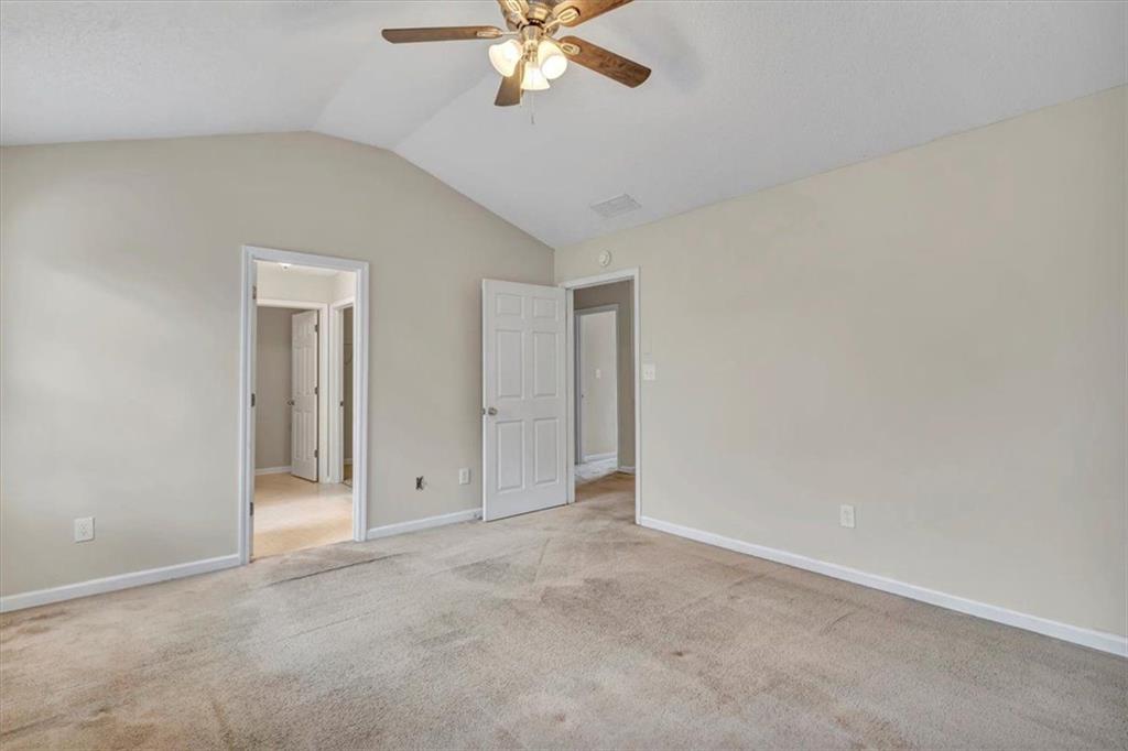 6130 Hickory Lane Drive, Union City, Georgia image 13