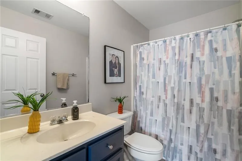 Alpharetta, Georgia 30004, United States, 2 Bedrooms Bedrooms, ,3 BathroomsBathrooms,Residential,Pending,146132