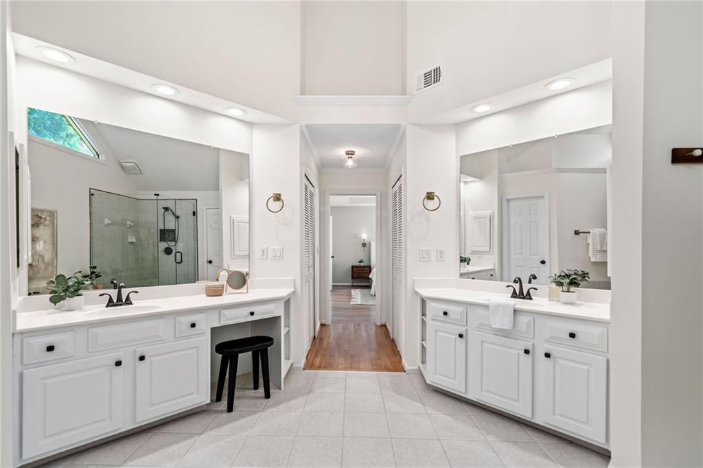733 Vinings Estates Drive, Mableton, Georgia image 31