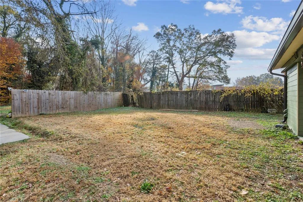 Atlanta, Georgia 30318, United States, 3 Bedrooms Bedrooms, ,1 BathroomBathrooms,Residential,Active,248185