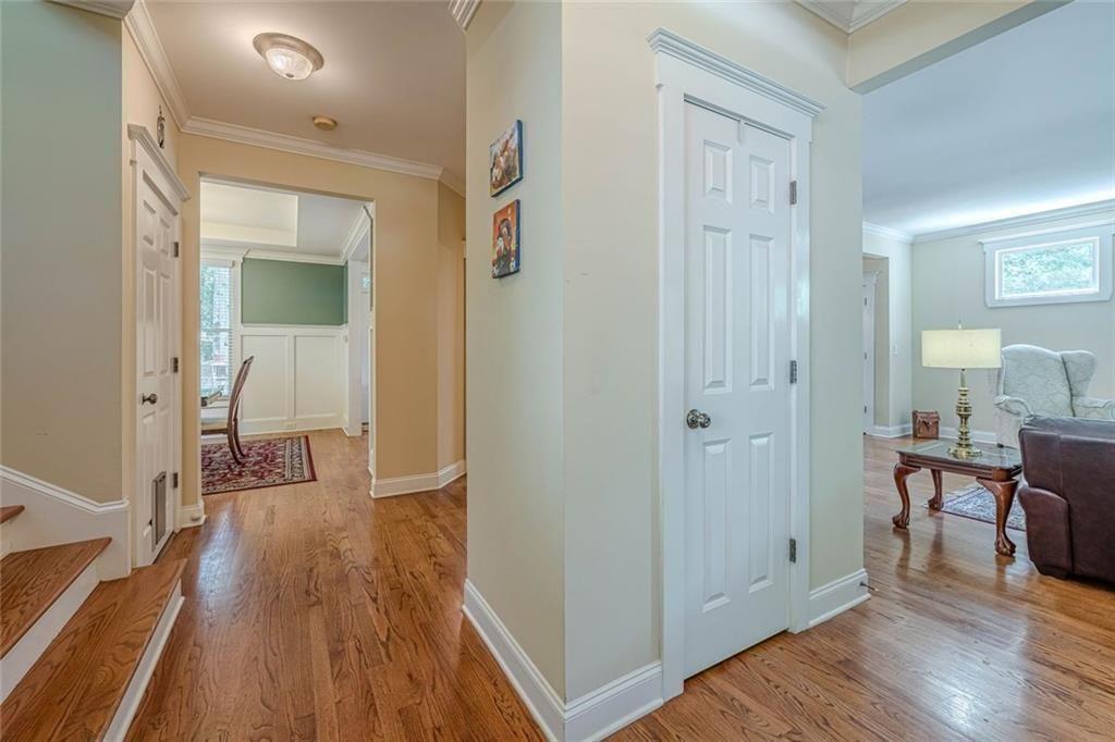 2084 Marshalls Lane