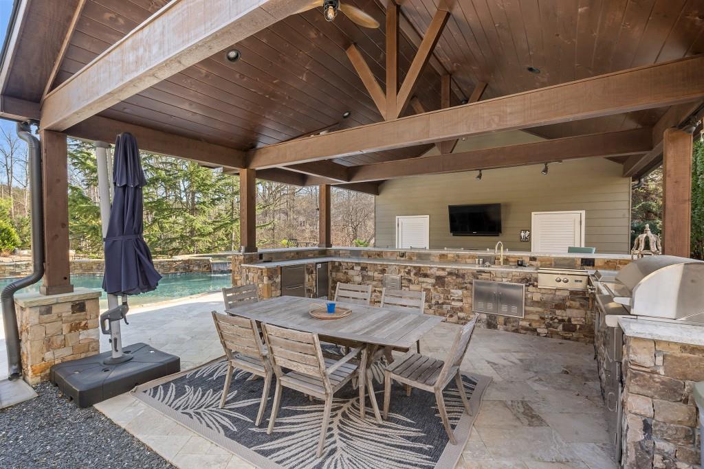 407 Maple Ridge Court