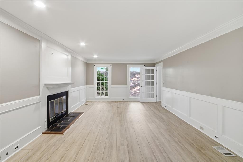 4003 Oakview Court