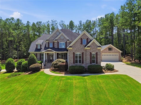Homes For Sale - 123 Fairway Run<br/> Forsyth, GA 31029
