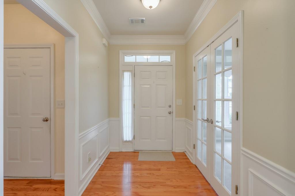 138 Churchcliff Drive