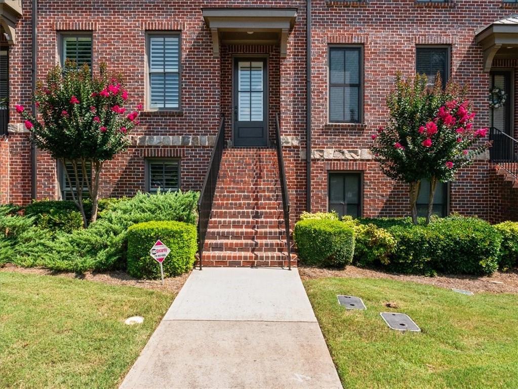 2046 Heathermere Way