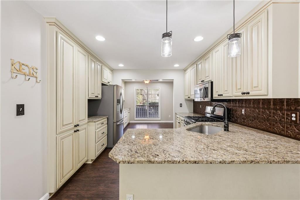 Walnut Grove - Residential