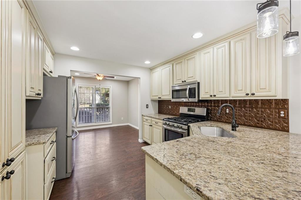 Walnut Grove - Residential