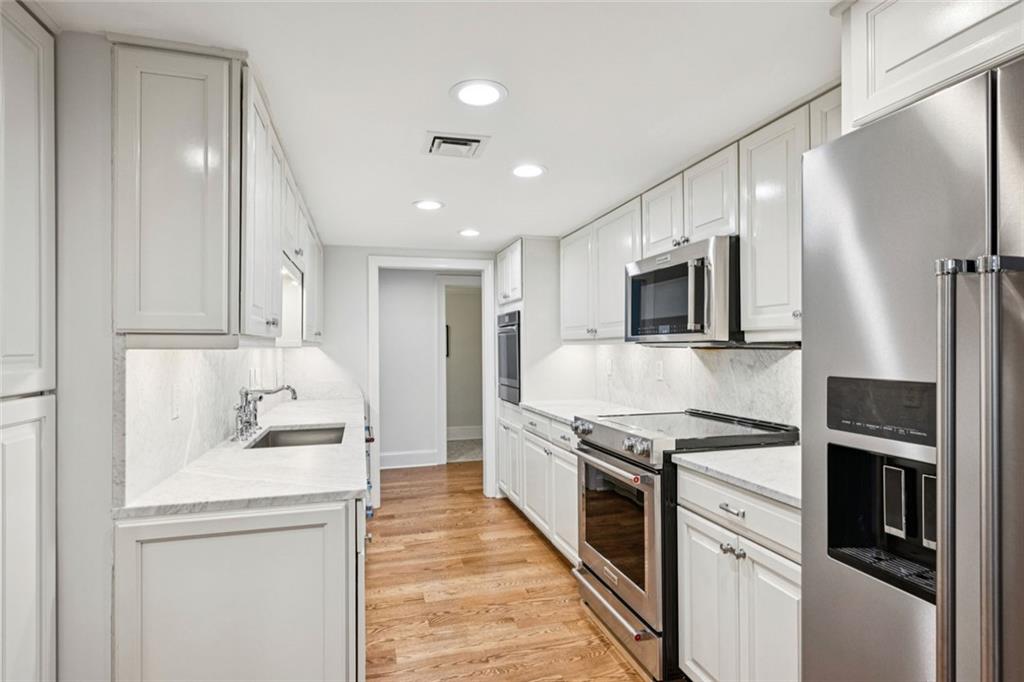 The Carlyle - Residential